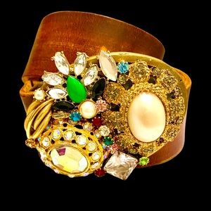 Handmade vintage Brooch belt